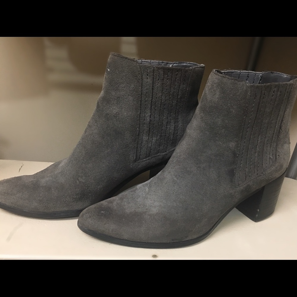 ❌❌SOLD❌❌ Charles David suede ankle boots